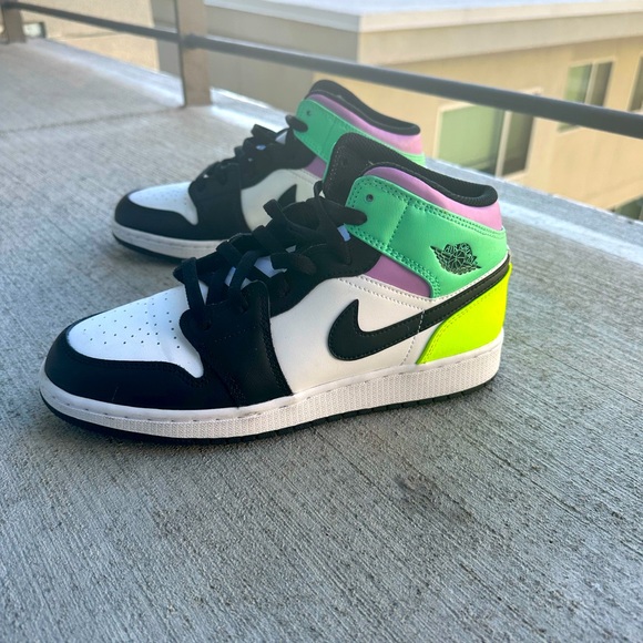 Jordan Shoes Jordan Mid Pastel Black Toe Gs 221 Poshmark